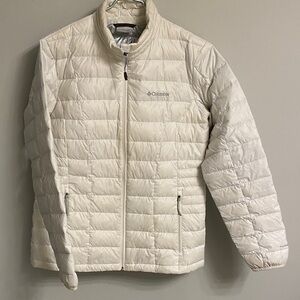 Columbia Women’s White Puffer Jacket